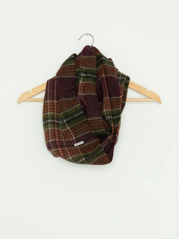 100% Merino Wool Infinity Scarf - Bilbo's Larder Plaid