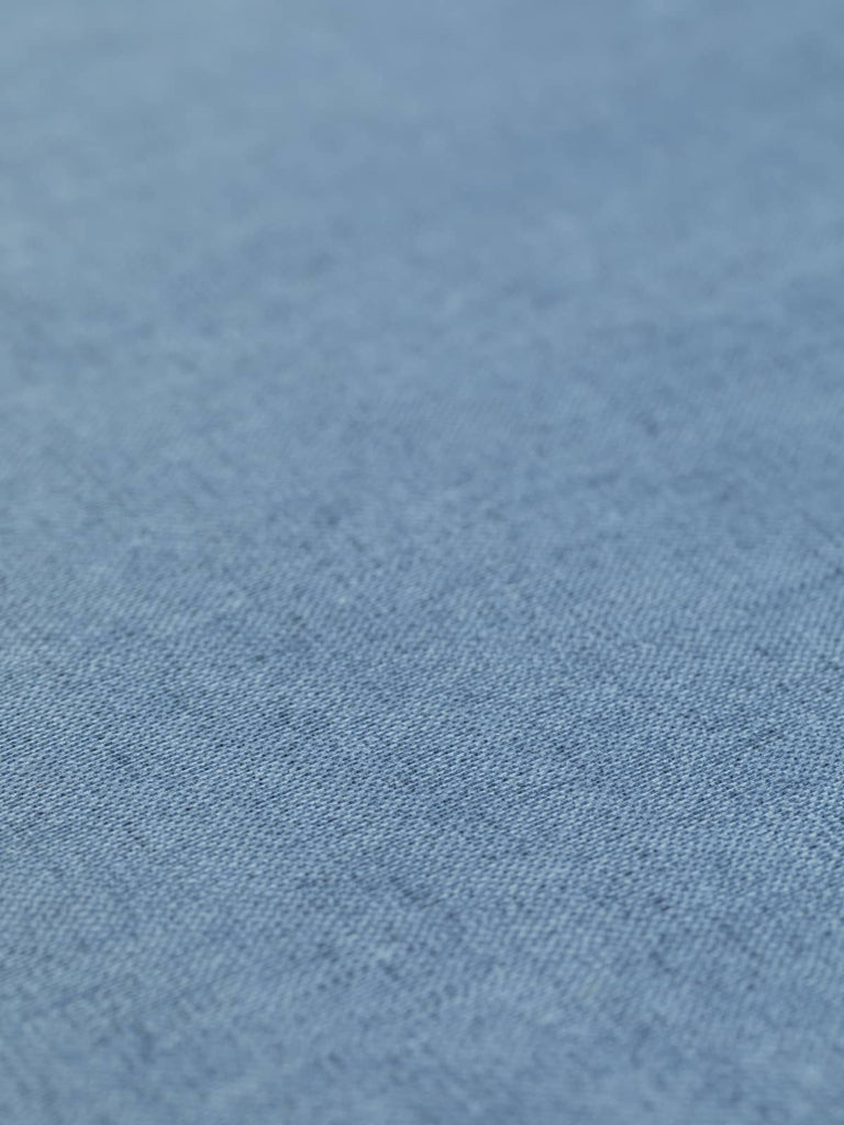 Featuring a multi-toned blue basket weave pattern, Denim Speckle fabric is durable and easy to clean. Ideal for outdoor furniture, picnic rugs, and practical items like tote bags and makeup pouches.