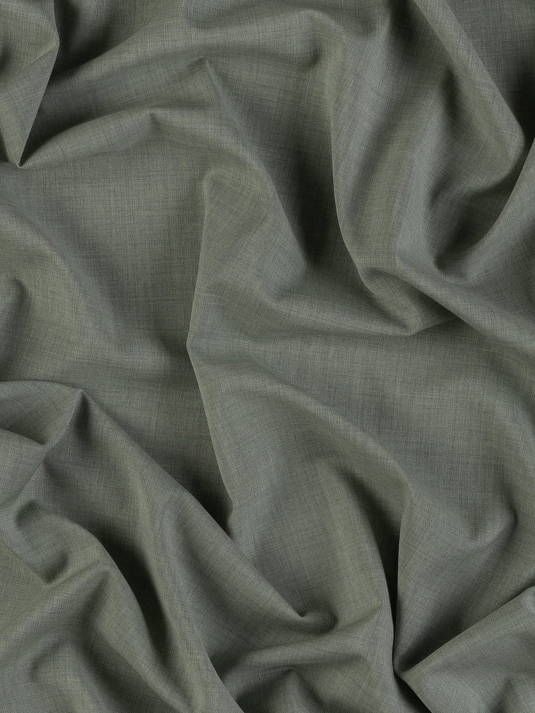 Ex designer grey sketchy wool and elastane suiting for tailoring 